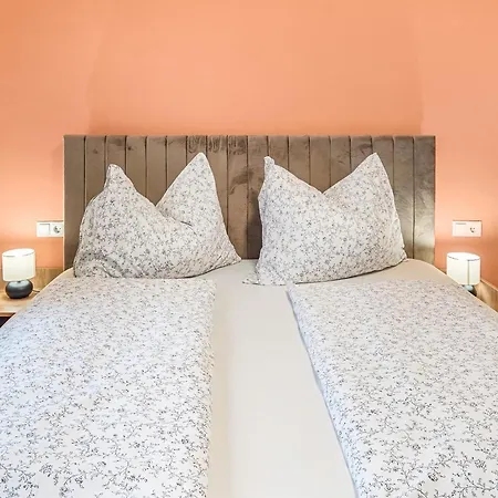 Lakeside 5 - Mit Balkon *